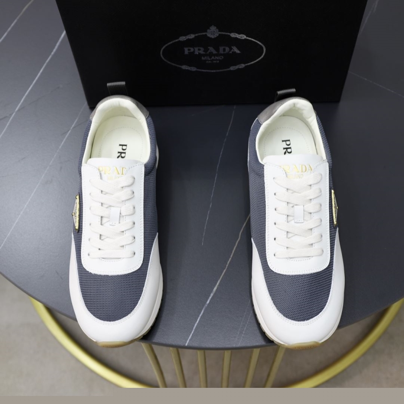 Pra*a casual shoes